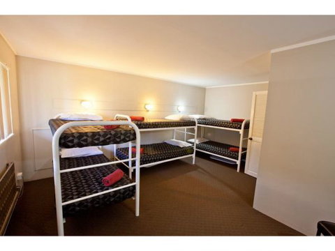 Snowy Mountains Resort - SA Accommodation 5
