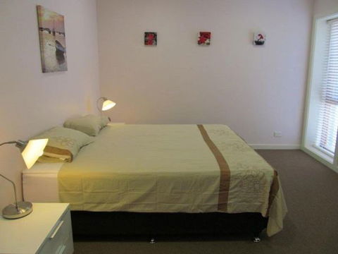 Studio One Accommodation - SA Accommodation 2