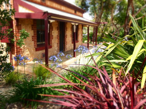 The Creek Cottage - SA Accommodation 0