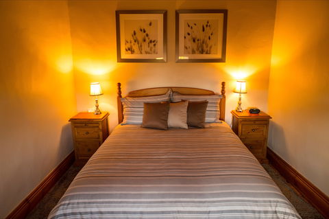 The Creek Cottage - SA Accommodation 2