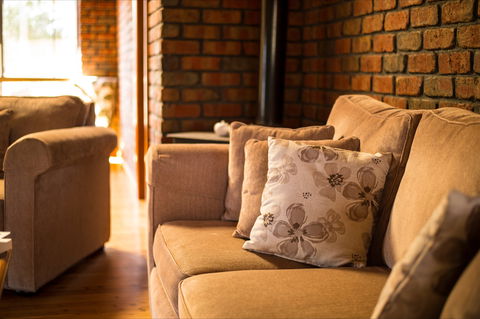 The Creek Cottage - SA Accommodation 3