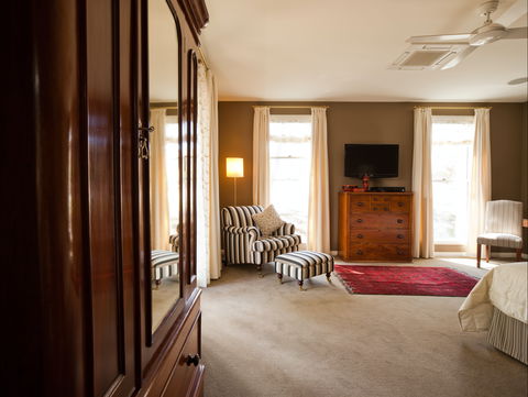 Thorn Park By The Vines - SA Accommodation 3