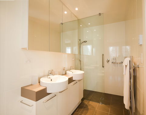 Thorn Park By The Vines - SA Accommodation 6
