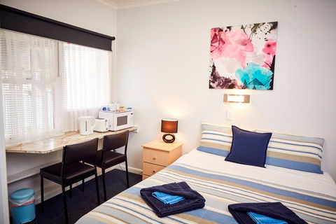 Wattle Grove Motel And Villa - SA Accommodation 2