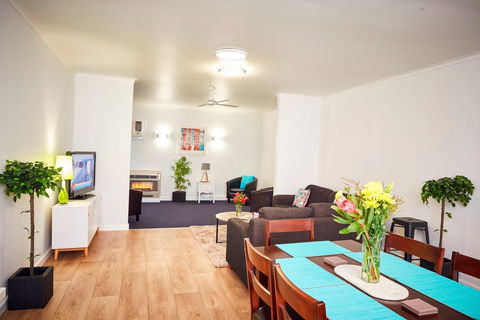 Wattle Grove Motel And Villa - SA Accommodation 6