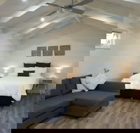 Alkira Garden Studios - SA Accommodation
