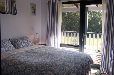 Blue House Bed And Breakfast - SA Accommodation 6