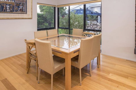 Caves Retreat - SA Accommodation 2