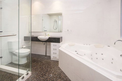 Caves Retreat - SA Accommodation 5