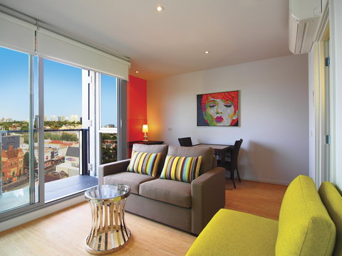 Oaks Melbourne South Yarra Suites - SA Accommodation 0