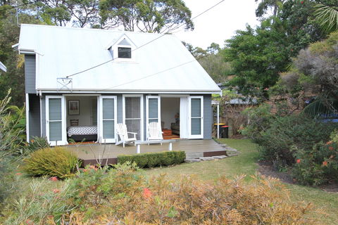 Phinney's Holiday Cottage Hyams Beach - SA Accommodation 0
