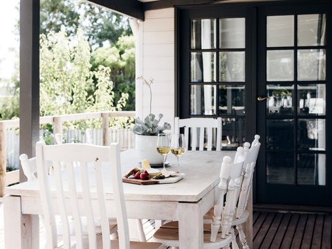 Rose Cottage With Vineyard Views - SA Accommodation 2