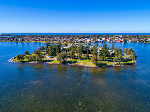 Belmont Lakeside Holiday Park - SA Accommodation 0