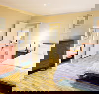 Chrismont Guest House - SA Accommodation