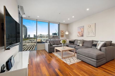 Docklands Private Collection Of Apartments Melbourne - SA Accommodation 2