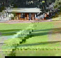 Pemberton Lake View Chalets - SA Accommodation