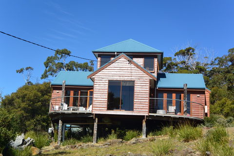 Tree House - The - SA Accommodation 0