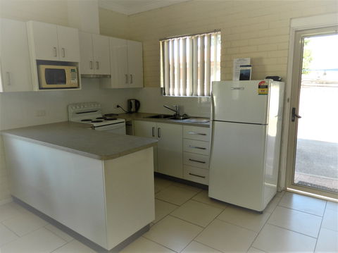API Pelican Beach Front Apartments Kalbarri - SA Accommodation 1