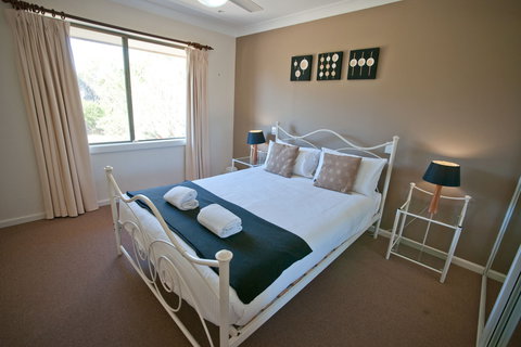 Beachside Gardens 5 - SA Accommodation 1