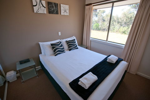 Beachside Gardens 5 - SA Accommodation 2