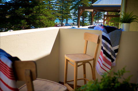 Cottesloe Artist's Beach Retreat - SA Accommodation 0