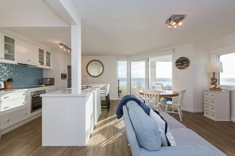Cottesloe Blue Apartment - SA Accommodation 0