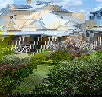Grovely House Bed and Breakfast - SA Accommodation