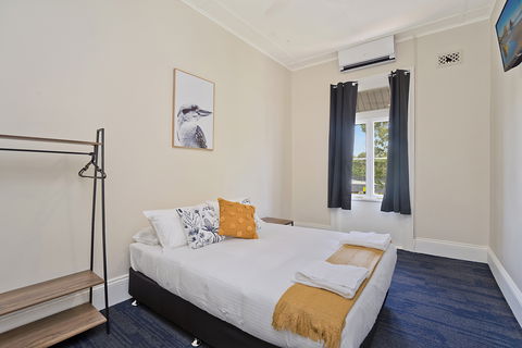 Imperial Hotel - SA Accommodation 2