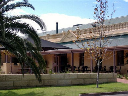 Dongara Hotel Motel - SA Accommodation 0