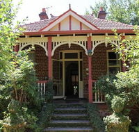 Fawkes House - SA Accommodation