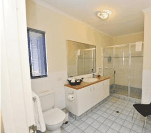 Ochre Moon - SA Accommodation 1