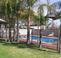 Merredin Caravan Park  Av-A-Rest Village - SA Accommodation
