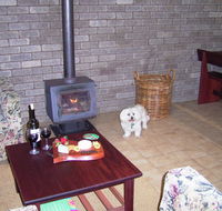 Caves Road Chalets - SA Accommodation