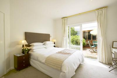 Waratah Brighton Boutique Bed And Breakfast - SA Accommodation 1
