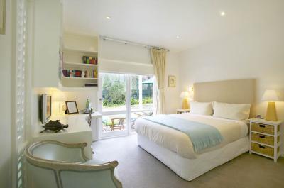 Waratah Brighton Boutique Bed And Breakfast - SA Accommodation 2