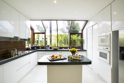 Waratah Brighton Boutique Bed And Breakfast - SA Accommodation 4