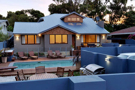 Waikiki Beach Bed And Breakfast - SA Accommodation 1