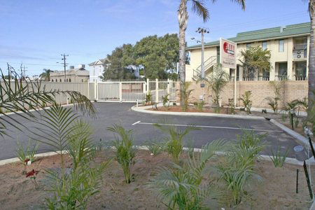 Como Apartments - Geraldton - SA Accommodation 5