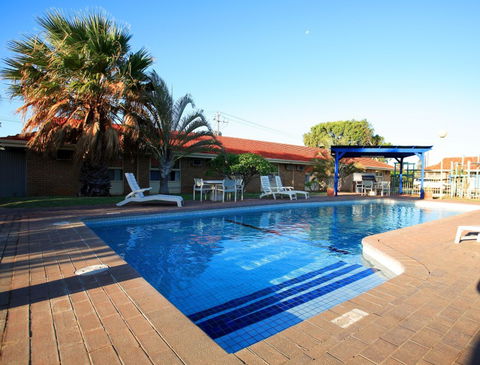 Best Western Hospitality Inn Carnarvon - SA Accommodation 0