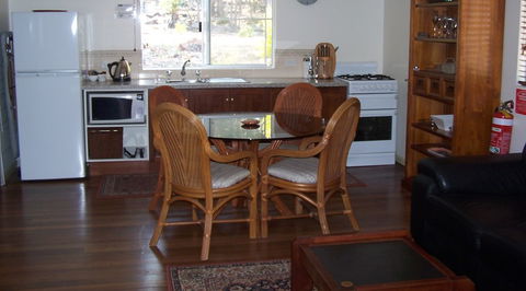 Jarrah Glen Cabins - SA Accommodation 0