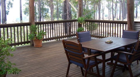 Jarrah Glen Cabins - SA Accommodation 4