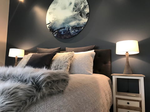 Adelaide Hills Retreats - The Nest - SA Accommodation 1