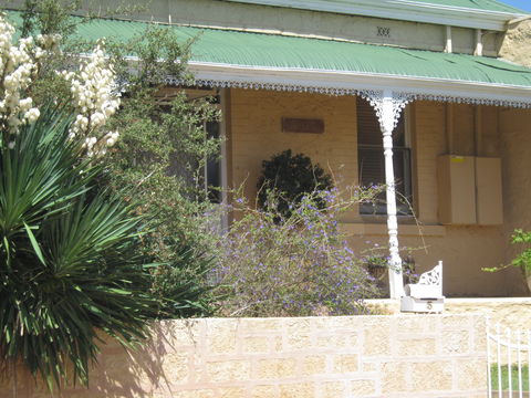 Amalie Cottage - SA Accommodation 0