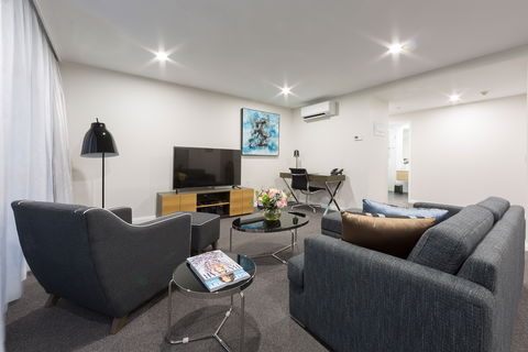 Avenue Hotel Canberra - SA Accommodation 0