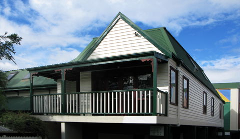 Dlux + Escape @ Lorne - SA Accommodation 1
