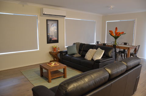 Falls Cottage Whitfield - SA Accommodation 2