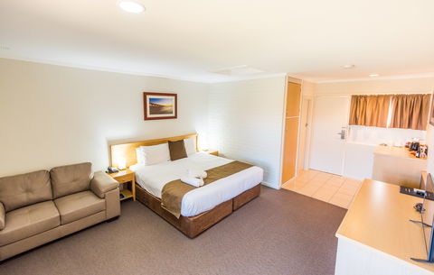 Hospitality Carnarvon, SureStay Collection By Best Western - SA Accommodation 2