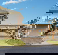 Hybiscus Waterfront Apartments - SA Accommodation