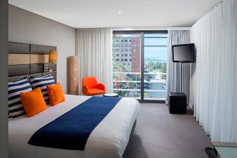 Novotel Newcastle Beach - SA Accommodation 0