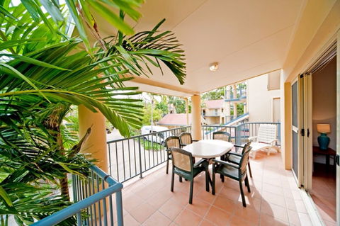 At Beach Court Holiday Villas - SA Accommodation 1